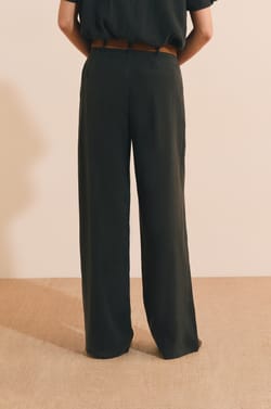 Pantalon large;${refinementColor}