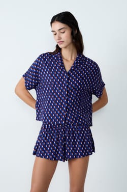 Printed short-sleeved pyjama shirt;${refinementColor}