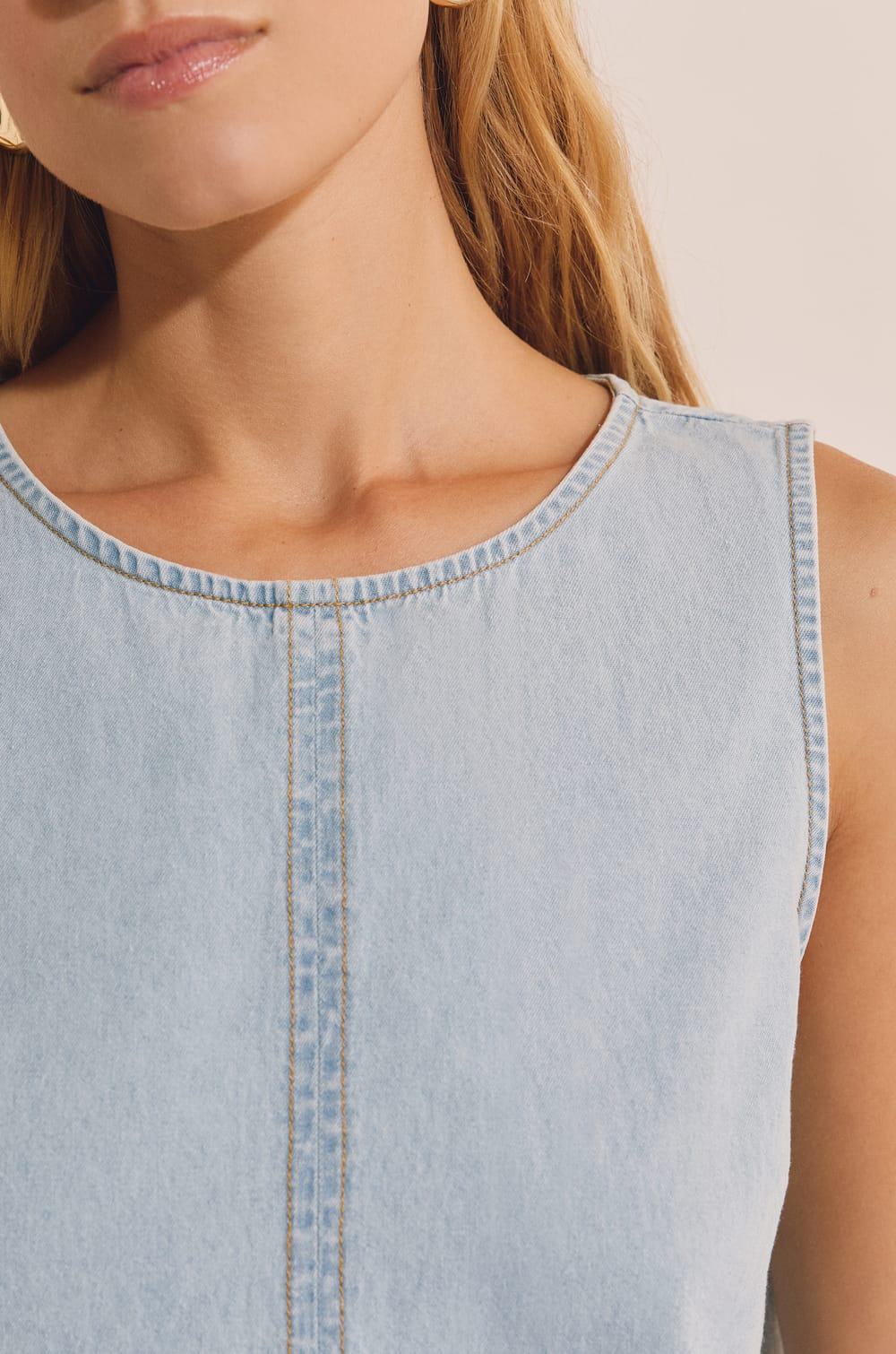 Robe courte effet jean en coton;${refinementColor}