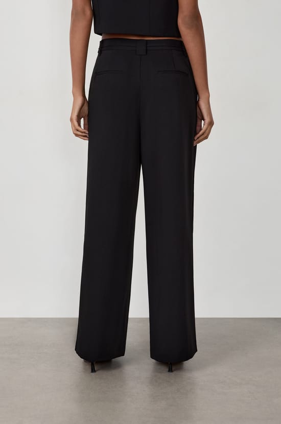 Pantalon fluide large;${refinementColor}