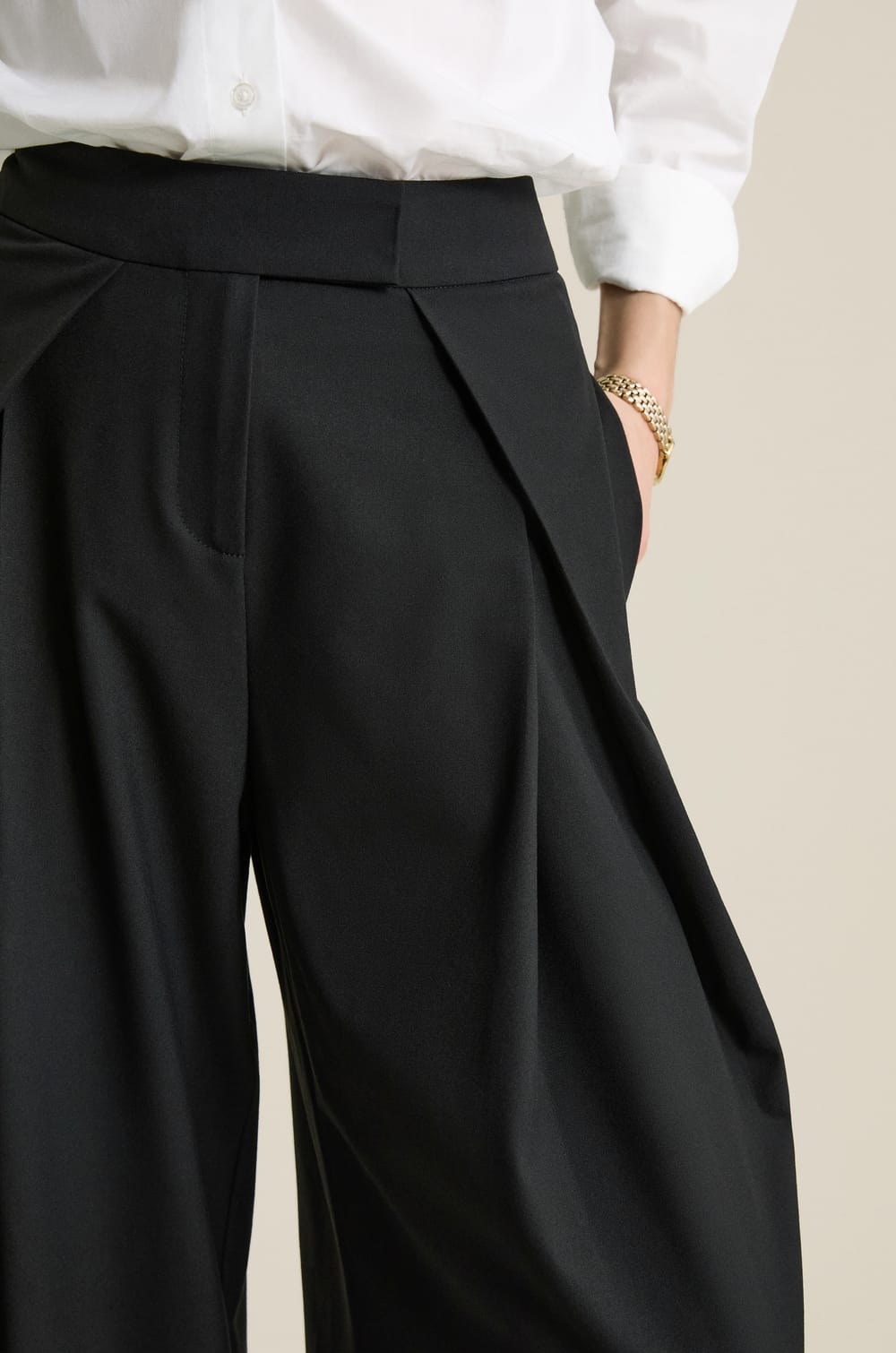 Pantalon large;${refinementColor}