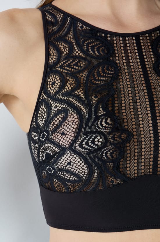 Post-mastectomy Lace Top;${refinementColor}