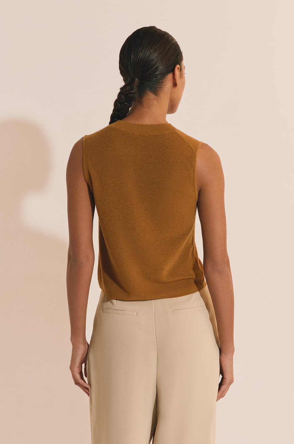 Cardigan sans manches;${refinementColor}