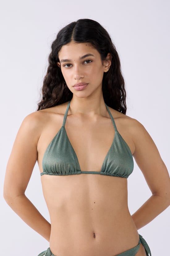 Triangle haut de maillot pailleté;${refinementColor}