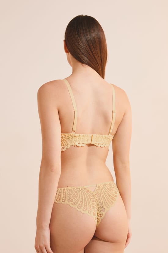 Bra N.8 - The Wireless Triangle Lace;${refinementColor}