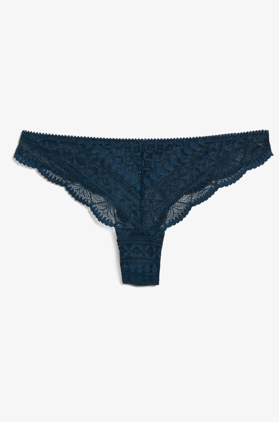 Tanga aus Spitze;${refinementColor}