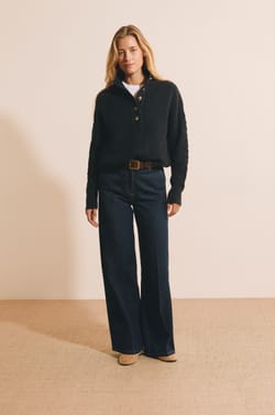 Pull manches longues avec d&eacute;tail bouton dor&eacute;;${refinementColor}