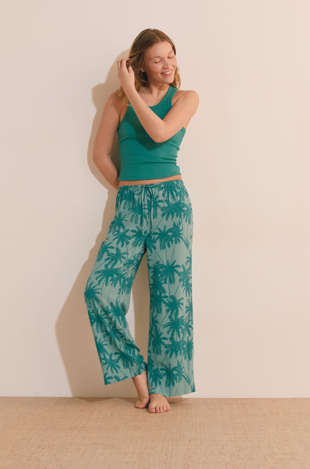Pantalon de pyjama 7/8 &agrave; motifs;${refinementColor}