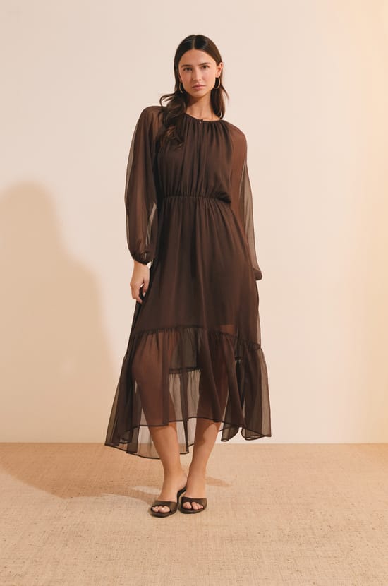 Robe longue fluide;${refinementColor}