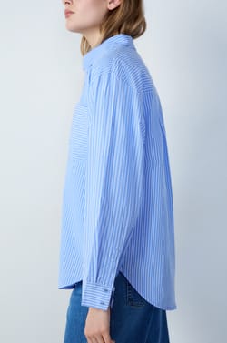 Striped Shirt;${refinementColor}
