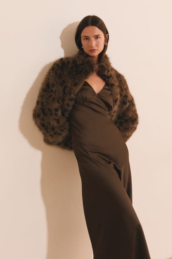 Robe longue satin&eacute;e;${refinementColor}