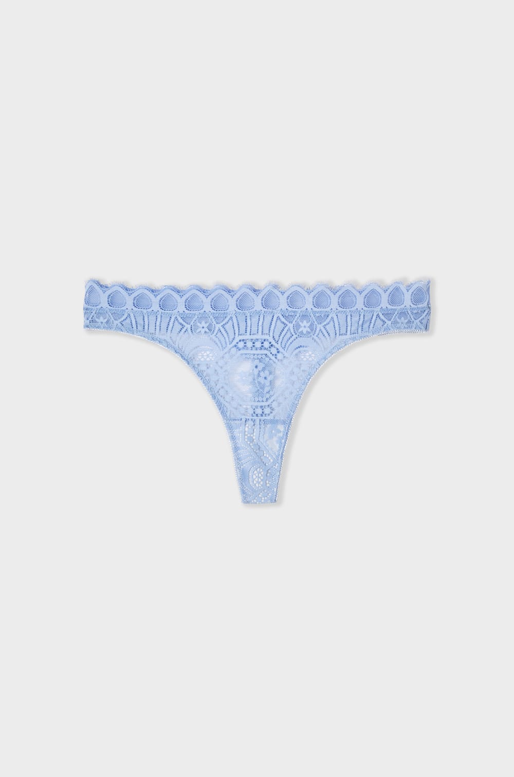 String en dentelle;${refinementColor}