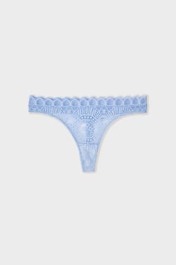 String en dentelle;${refinementColor}