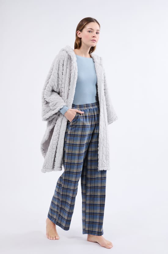 Poncho à manches 3/4;${refinementColor}