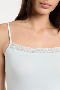 Tr&auml;gertop mit Spitzendetails;${refinementColor}