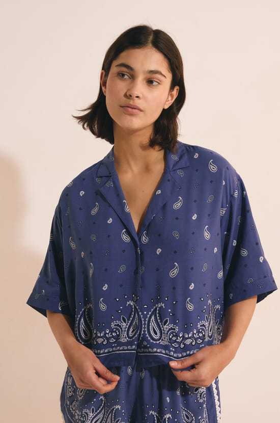 Camis&oacute;n de manga corta estampado;${refinementColor}