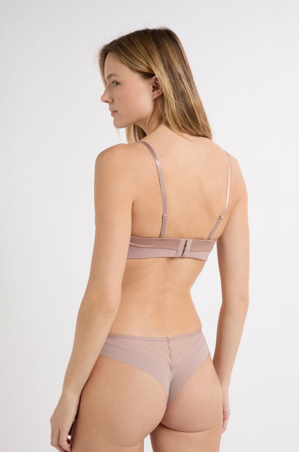 Soutien-gorge bandeau coques fines;${refinementColor}