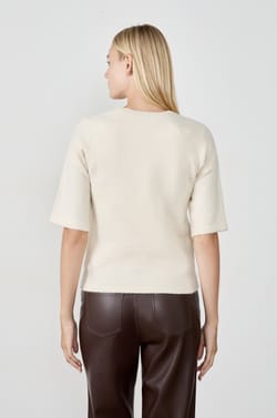 Pull manches courtes;${refinementColor}