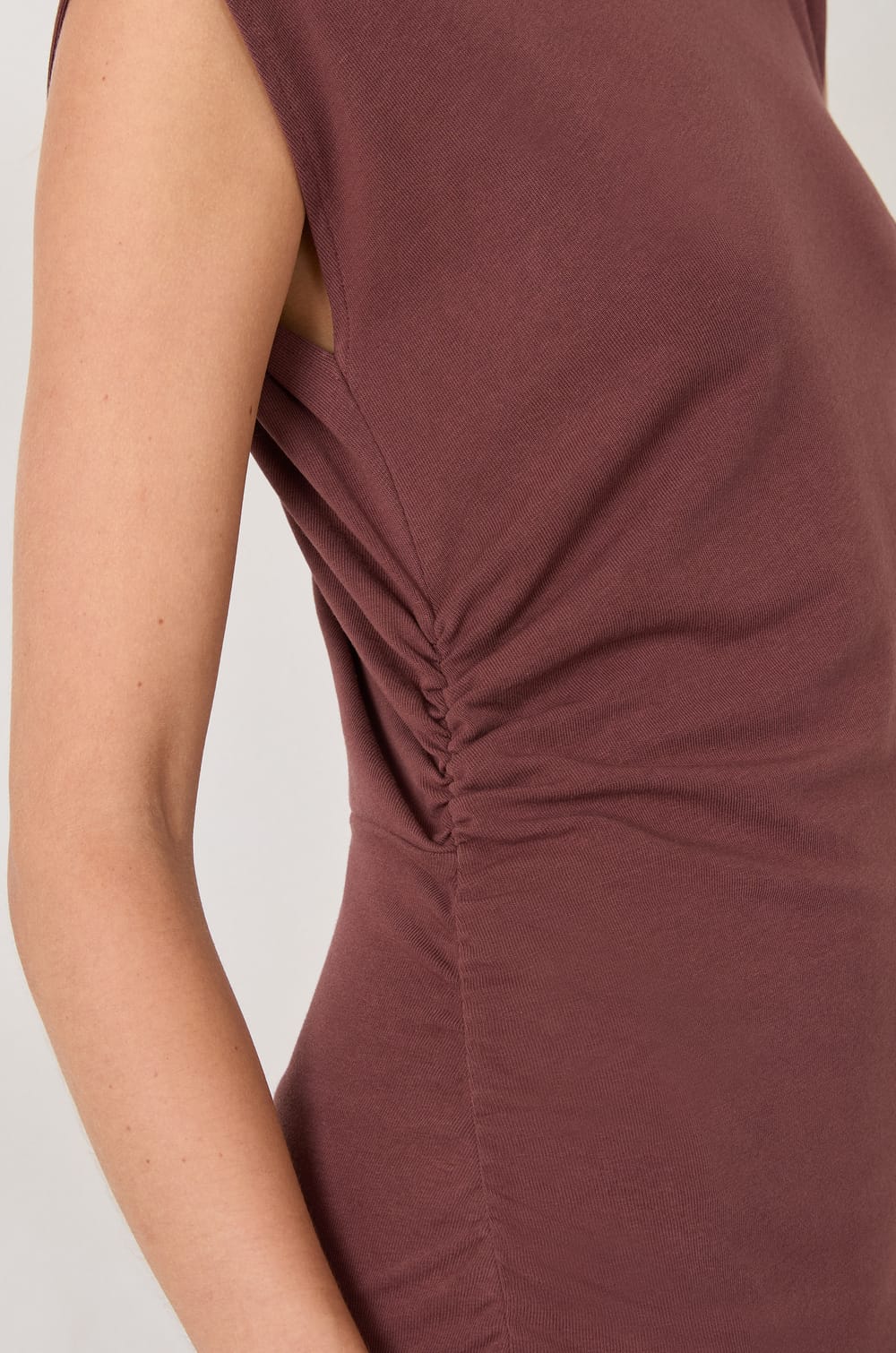 Long cotton dress;${refinementColor}