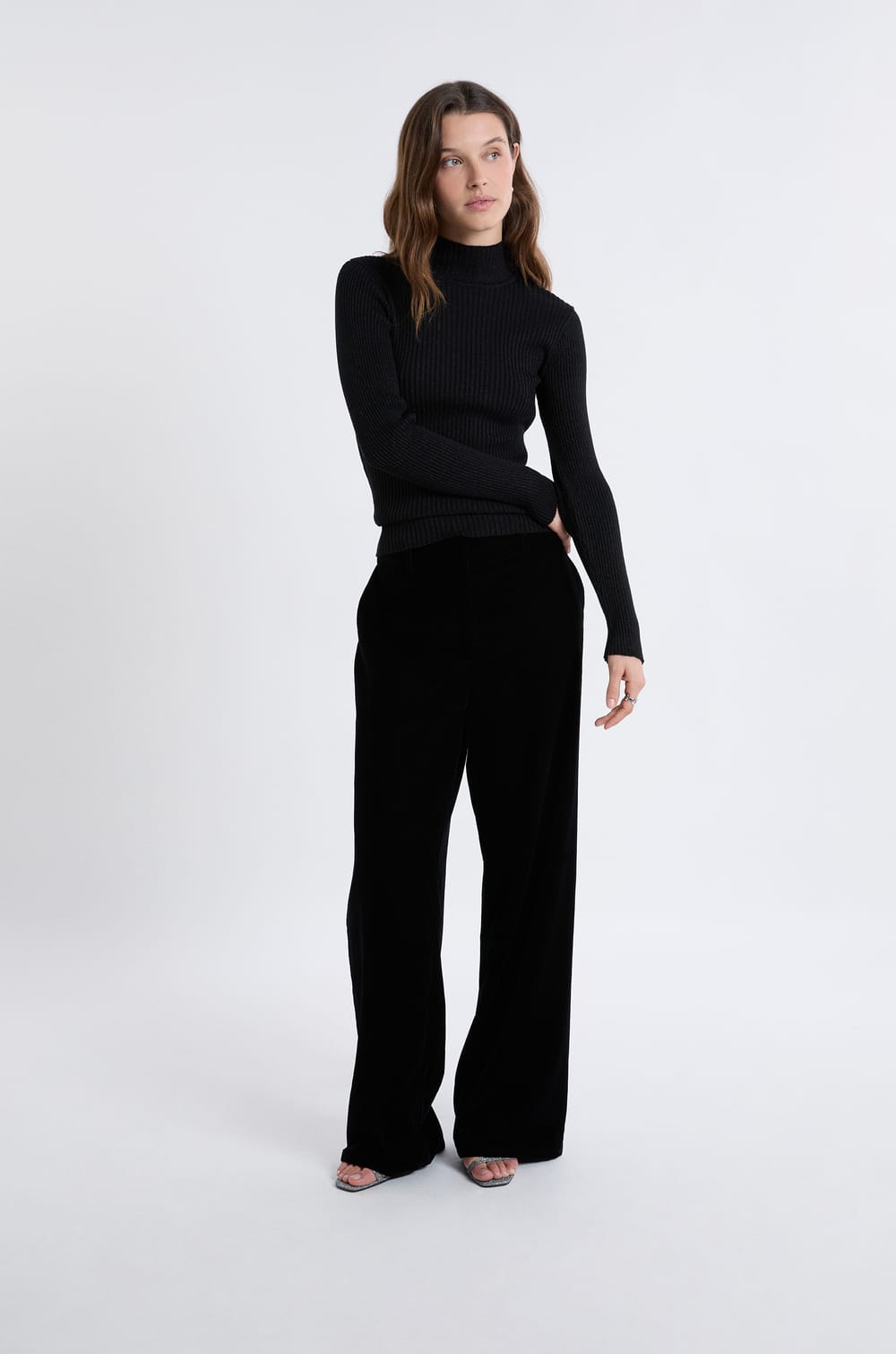 Pull en tricot irisé à col montant;${refinementColor}