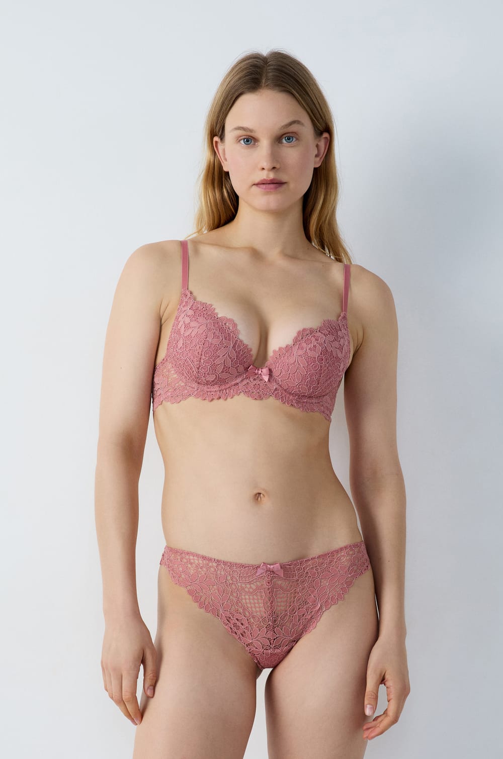 Bra No. 2 - Plunging Push-Up;${refinementColor}