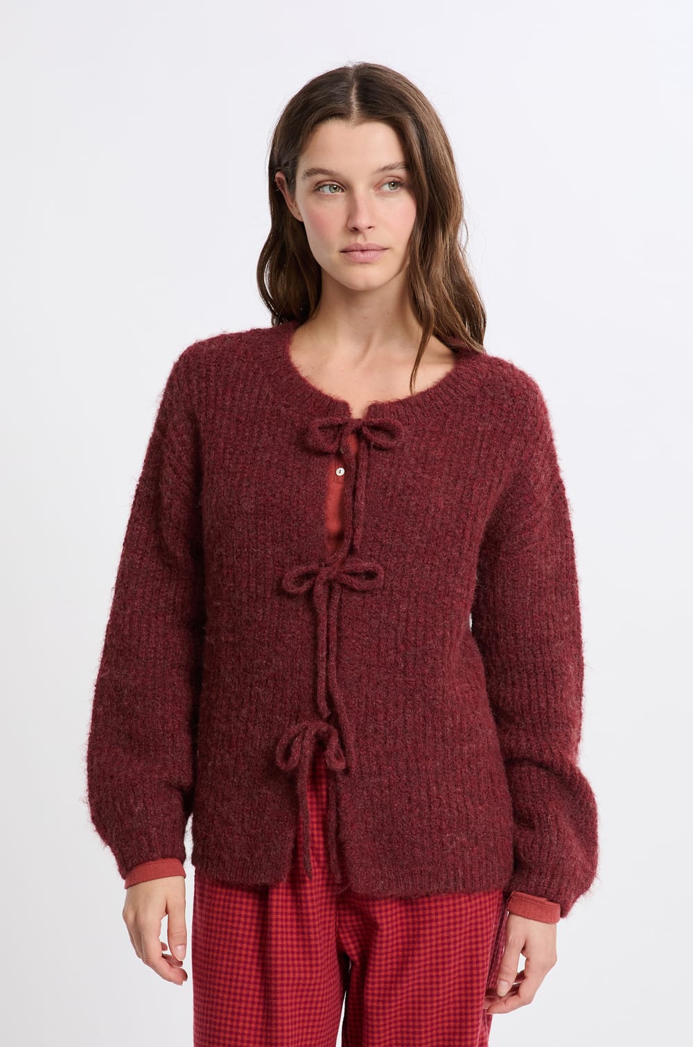 Gilet avec noeud;${refinementColor}