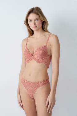 Bra N.2 - The Lace Plunge Push-up;${refinementColor}