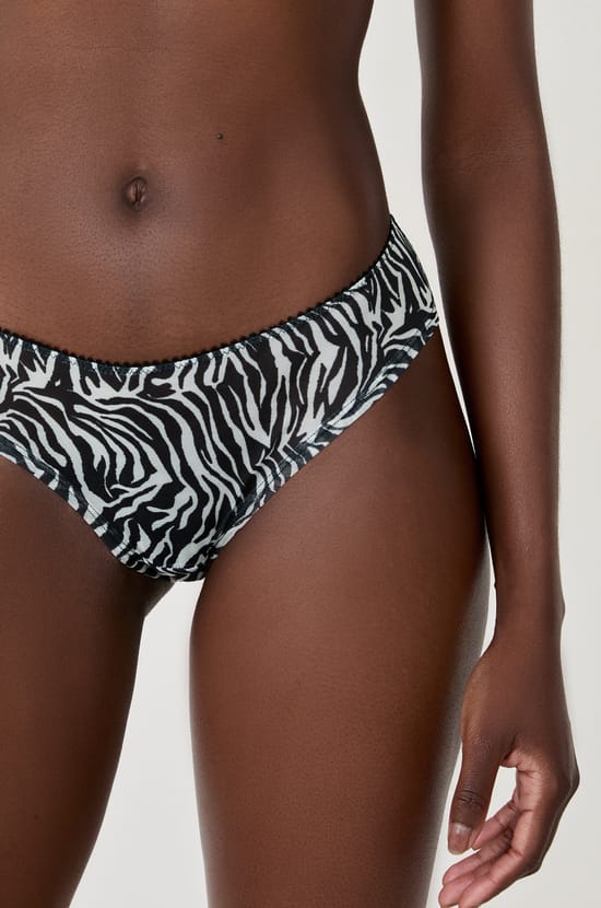 Zebra Tulle Hipster;${refinementColor}