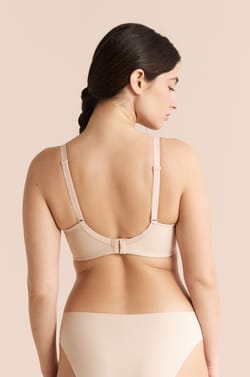 Balconette Bra Minimiser -1 Size Effect;${refinementColor}