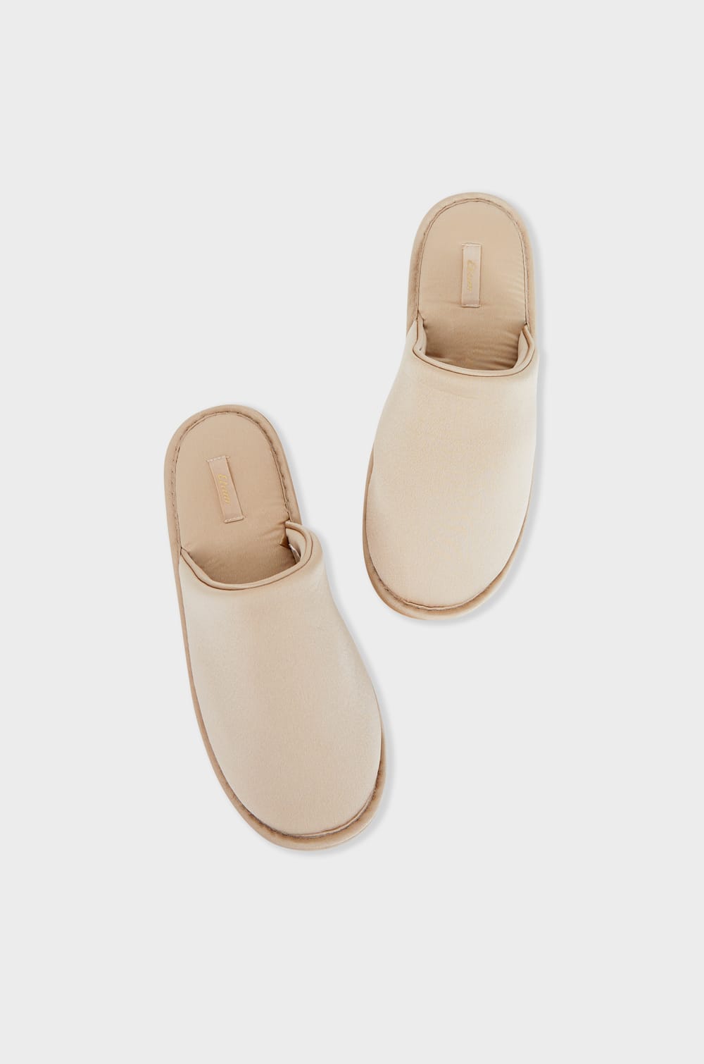 Chaussons mules satinés;${refinementColor}