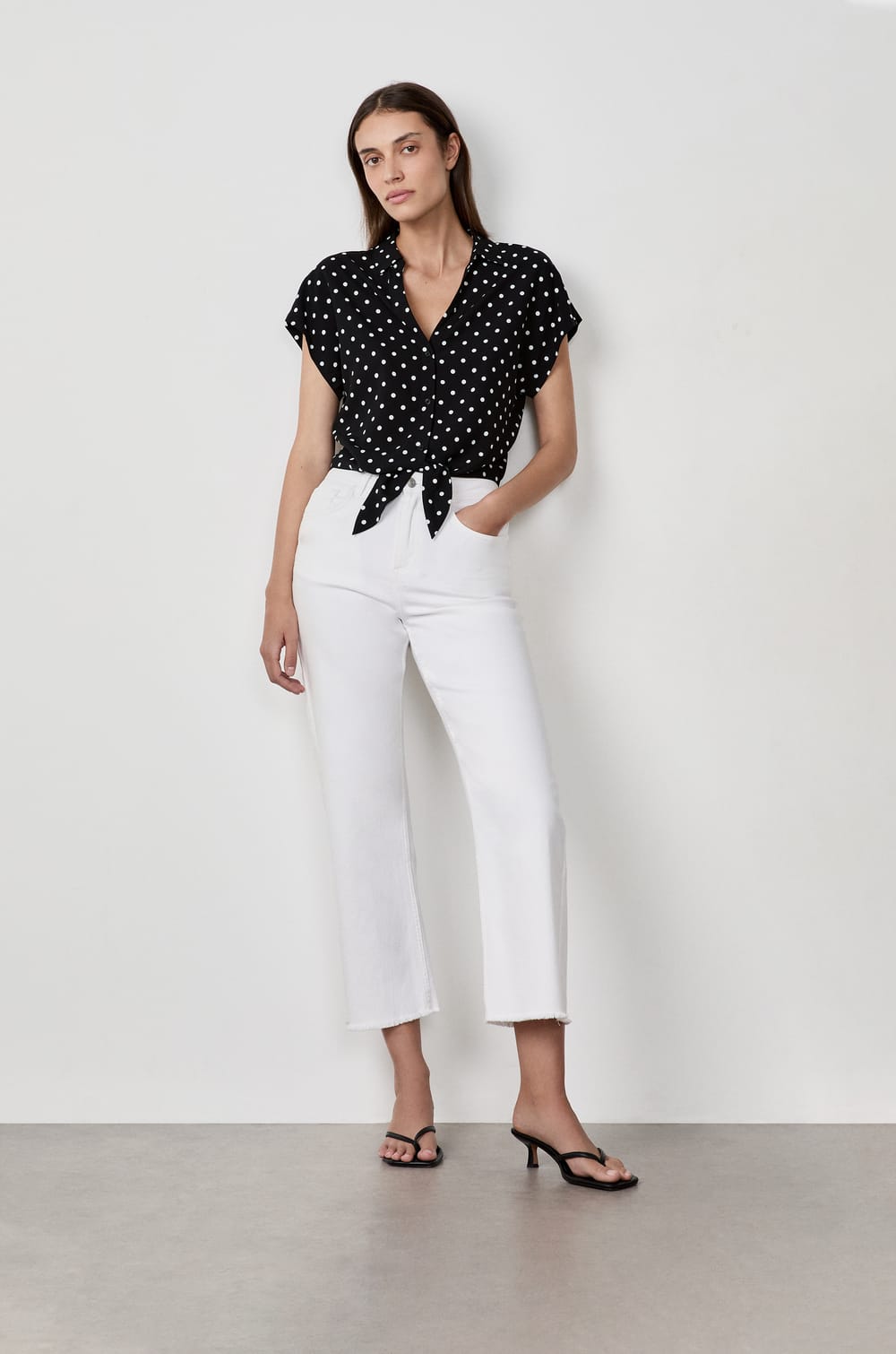 Wide-leg 7/8 Jeans;${refinementColor}