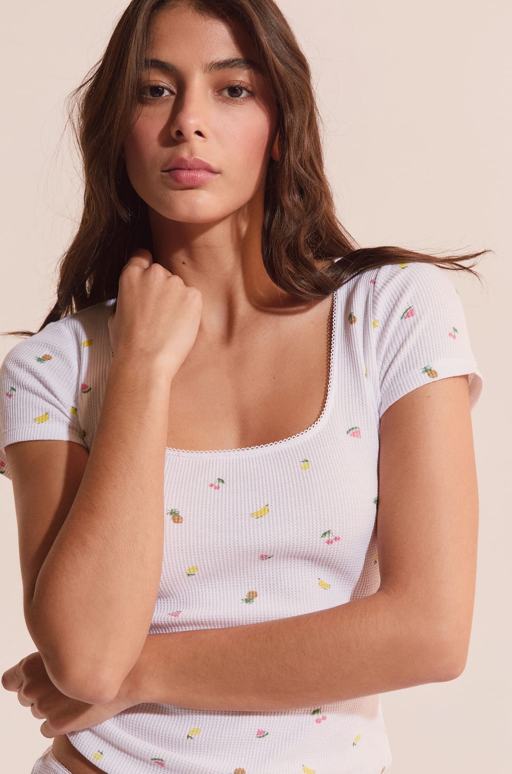 T-shirt gaufr&eacute; en coton &agrave; motifs fruits;${refinementColor}