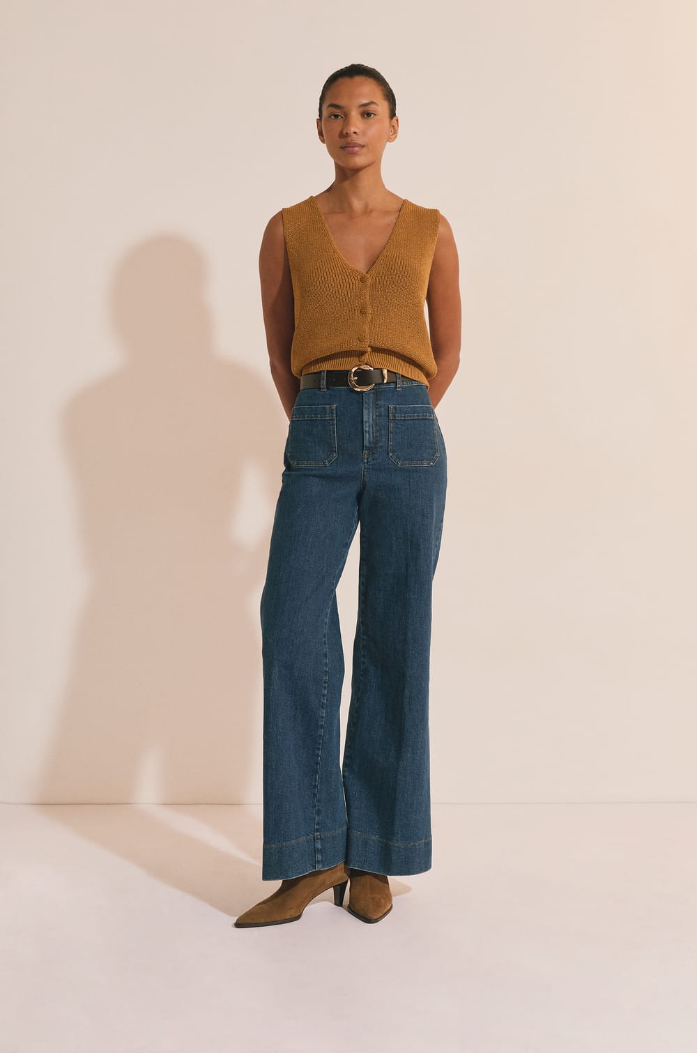 Jean droit &agrave; poches avant;${refinementColor}