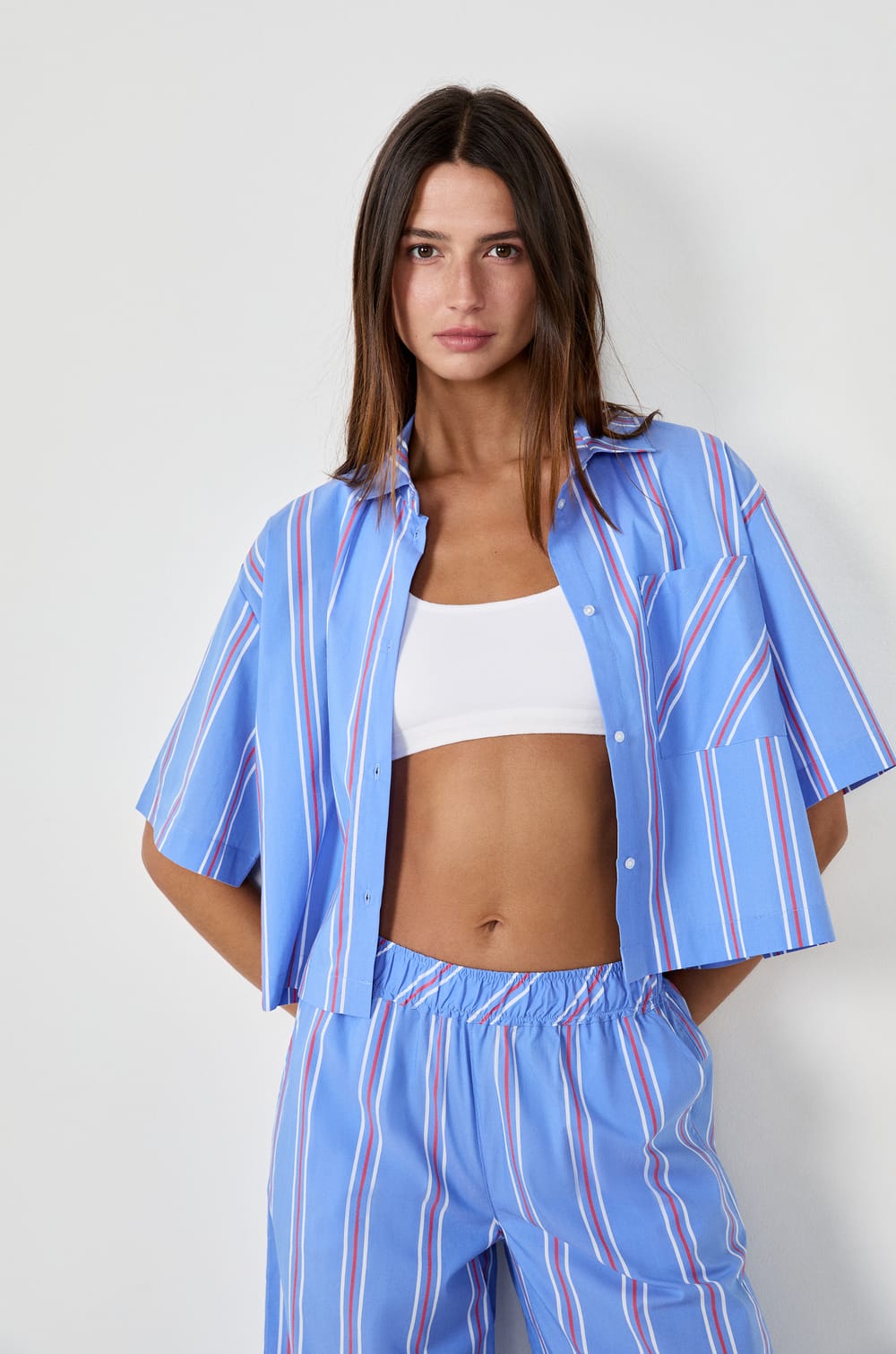 Gestreeerd pyjamashirt met korte mouwen;${refinementColor}