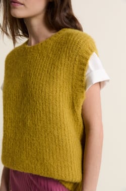 Pull sans manches;${refinementColor}