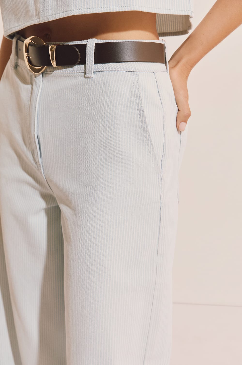 Pantal&oacute;n recto de algod&oacute;n;${refinementColor}