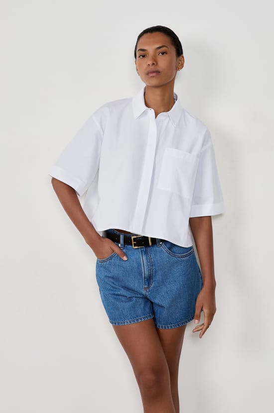 Short-sleeved short shirt;${refinementColor}