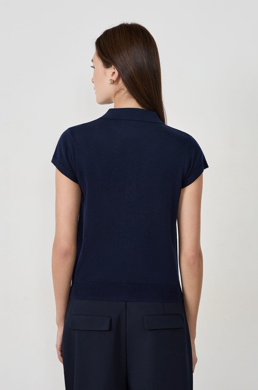 Polo mit kurzen &Auml;rmeln und Kn&ouml;pfen;${refinementColor}