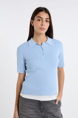 Polo manches courtes en maille fine;${refinementColor}