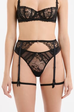 Lace Garter Belt;${refinementColor}