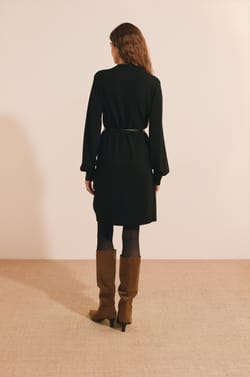 Robe courte manches longues;${refinementColor}