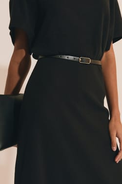 Robe longue &agrave; manches courtes;${refinementColor}