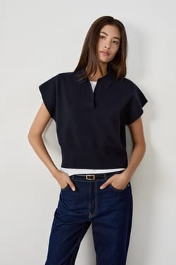 Suéter sin mangas cuello Polo;${refinementColor}
