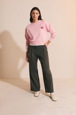 Cotton sweatshirt with heart motif;${refinementColor}