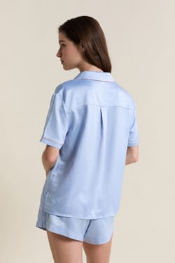Chemise de pyjama satin&eacute;e &agrave; pois;${refinementColor}
