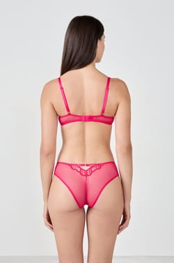 Hipster mit Stickerei;${refinementColor}