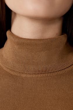 Turtleneck Sweater;${refinementColor}