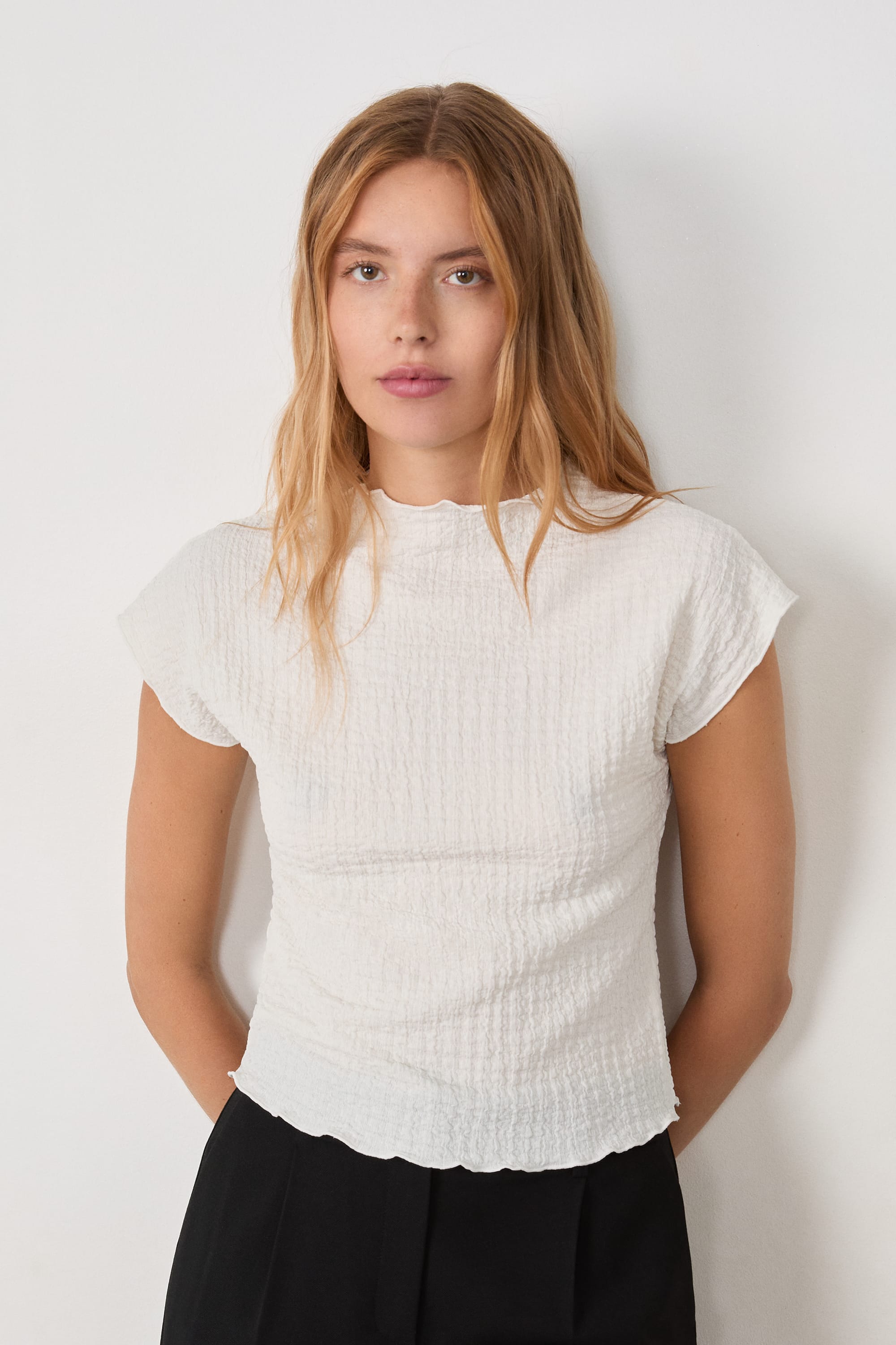t-shirt manches courtes effet gaufré