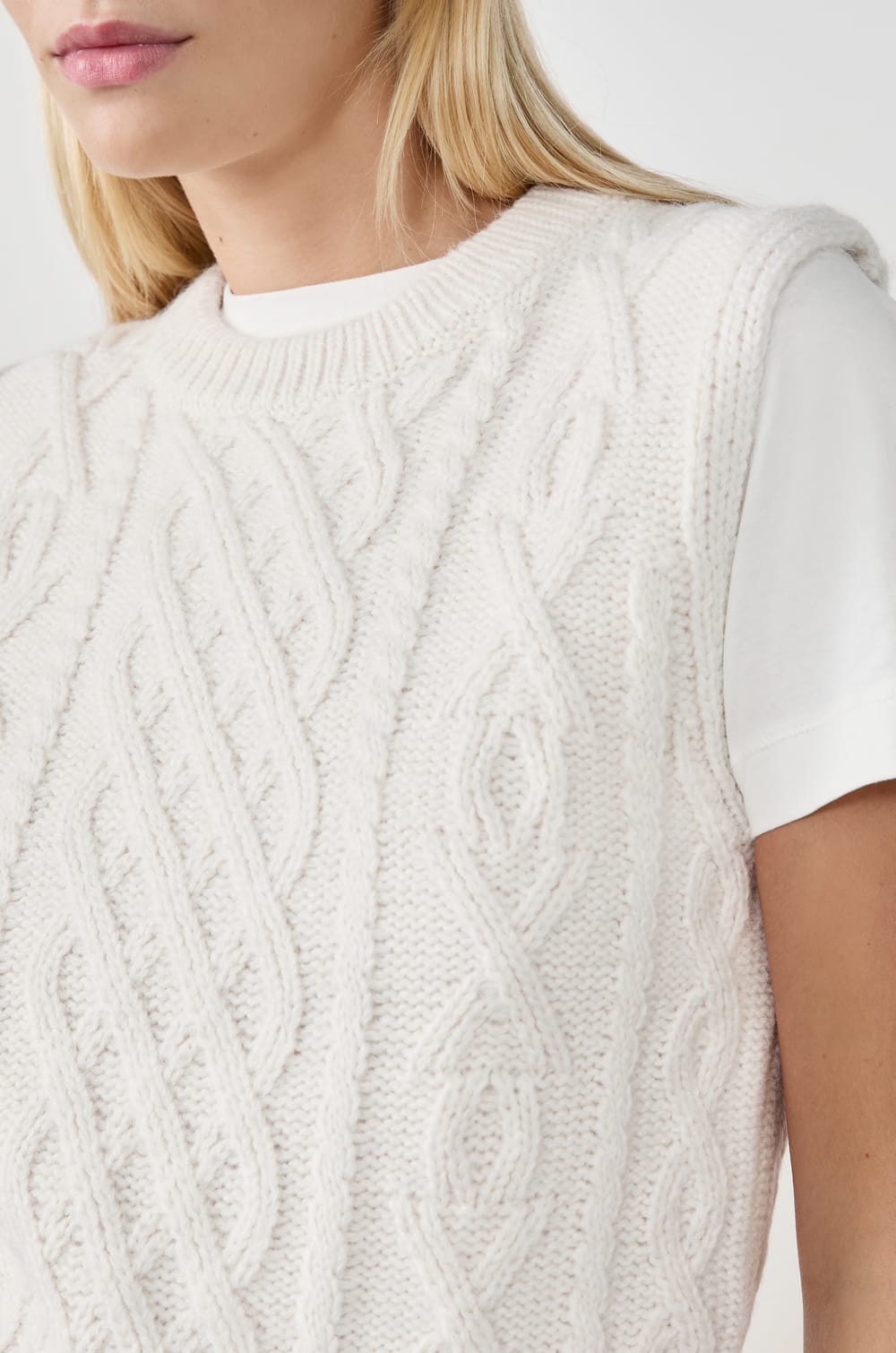 Pull sans manches;${refinementColor}