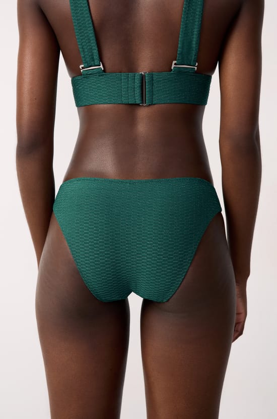 Braguita de bikini;${refinementColor}